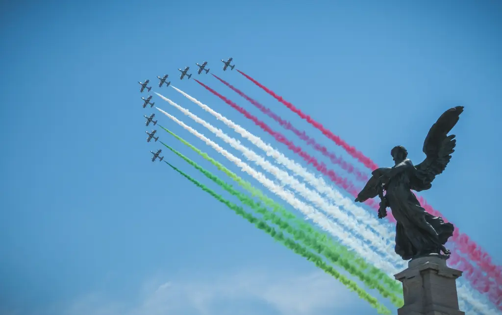 unsplash_h7WxFNO3MNY_italian flag.webp.jpg.jpg.jpg.jpg.jpg.jpg.jpg.jpg