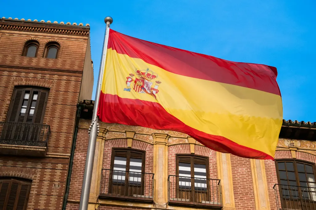 unsplash_KZKtkNij_ko_spain flag.webp.jpg.jpg.jpg.jpg.jpg.jpg.jpg